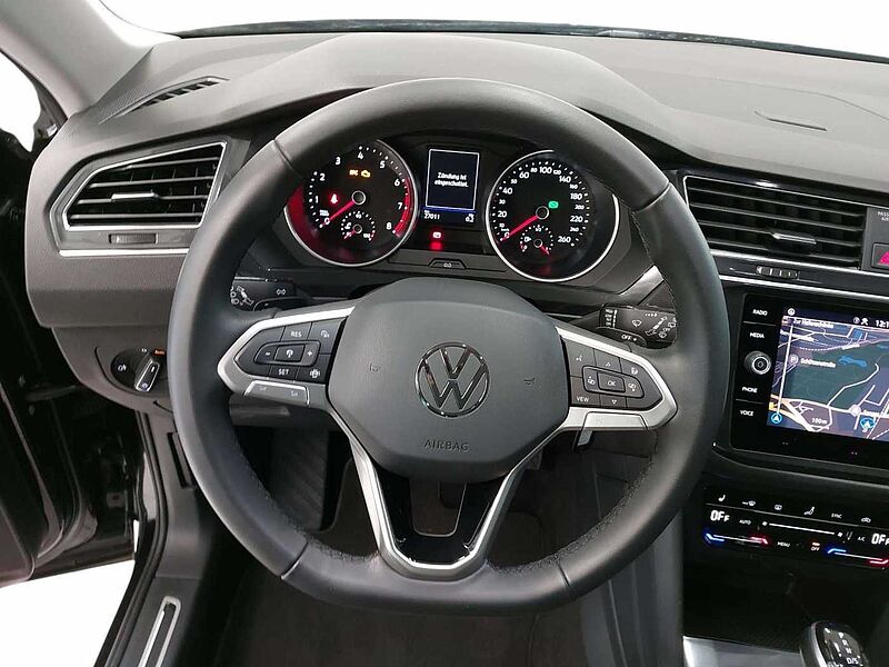 Volkswagen Tiguan TIGUAN 1.5 TSI DSG LIFE NAVI LED WINTER EHECKKLAPP