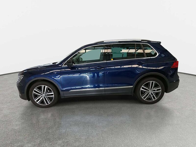 Volkswagen Tiguan TIGUAN 1.5 TSI DSG IQ. DRIVE NAVI HUD AHK ACC WINTE