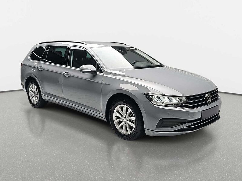 Volkswagen Passat Variant PASSAT VARIANT 1.5 TSI DSG STYLE LED ACC LANE WINT